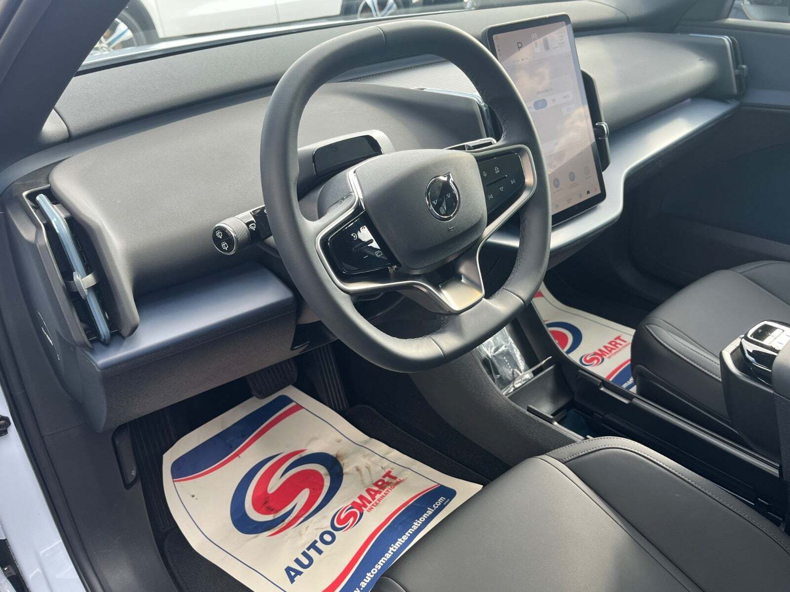 Volvo EX30 Extended Range Ultra