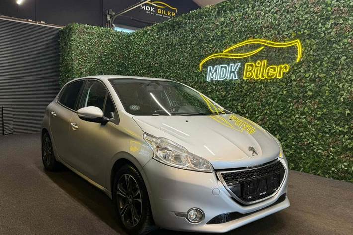 undefined Peugeot 208 fra 2012