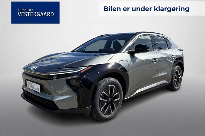 Grå Toyota BZ4X fra 2025