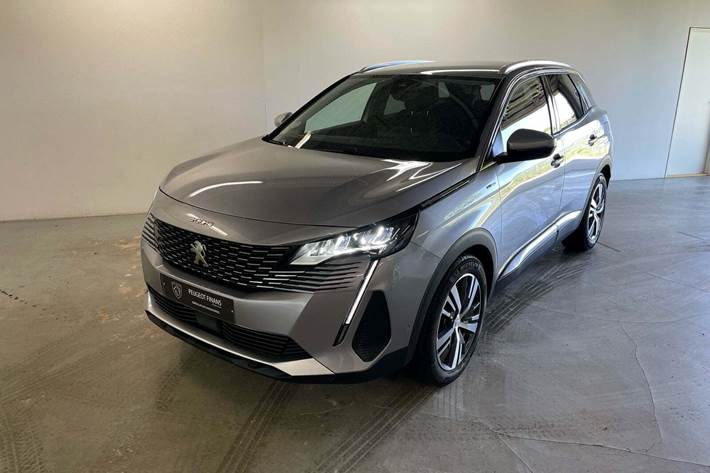 Grå Peugeot 3008 fra 2021