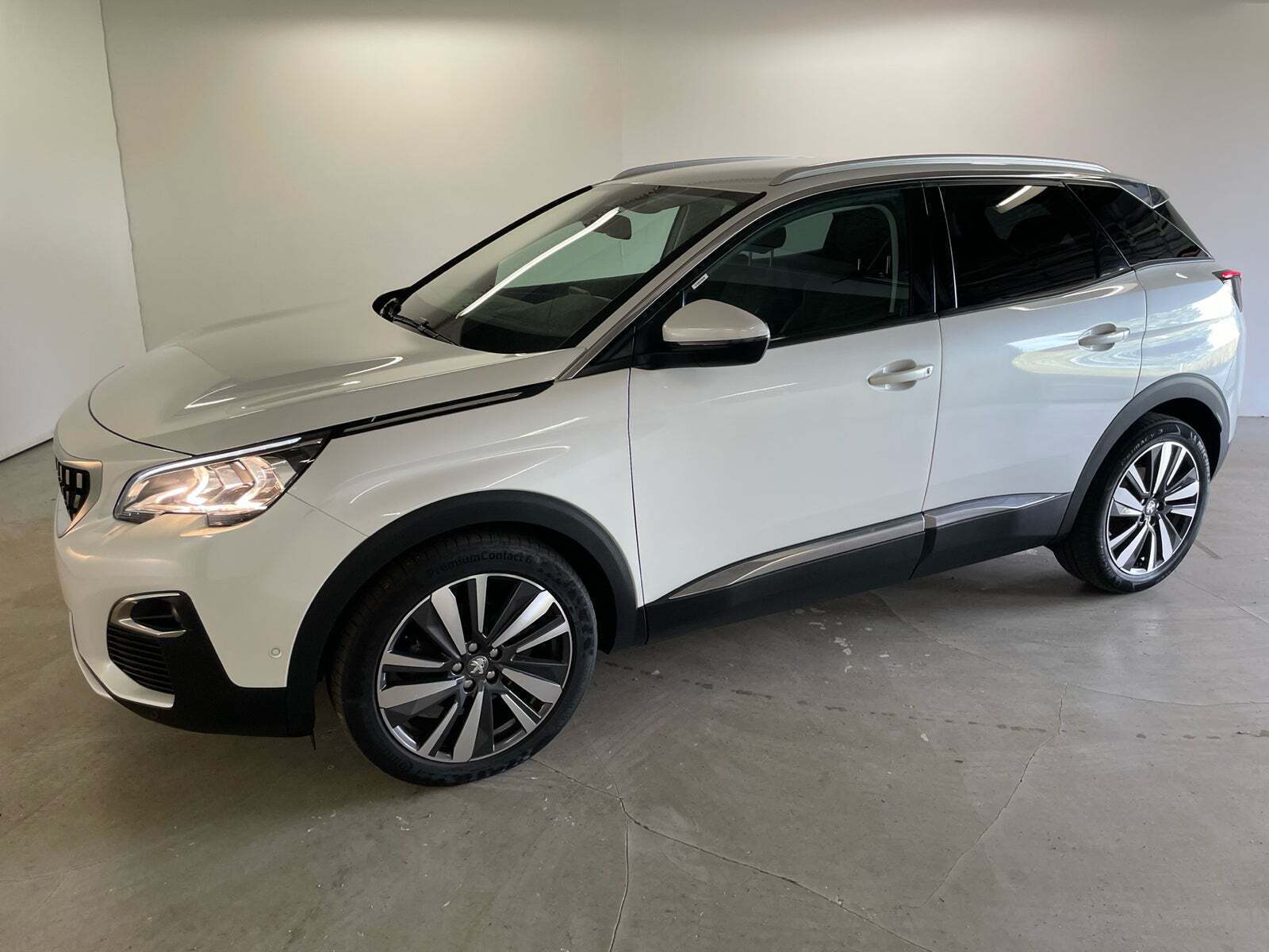 Peugeot 3008 1,2 e-THP 130 Allure