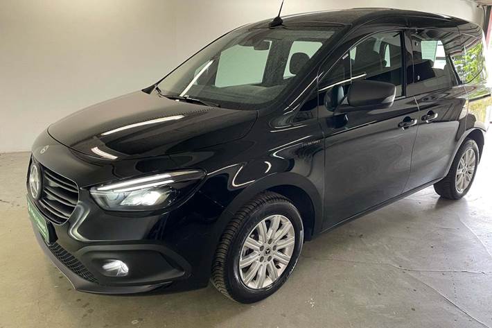 Sort Mercedes eCitan fra 2024