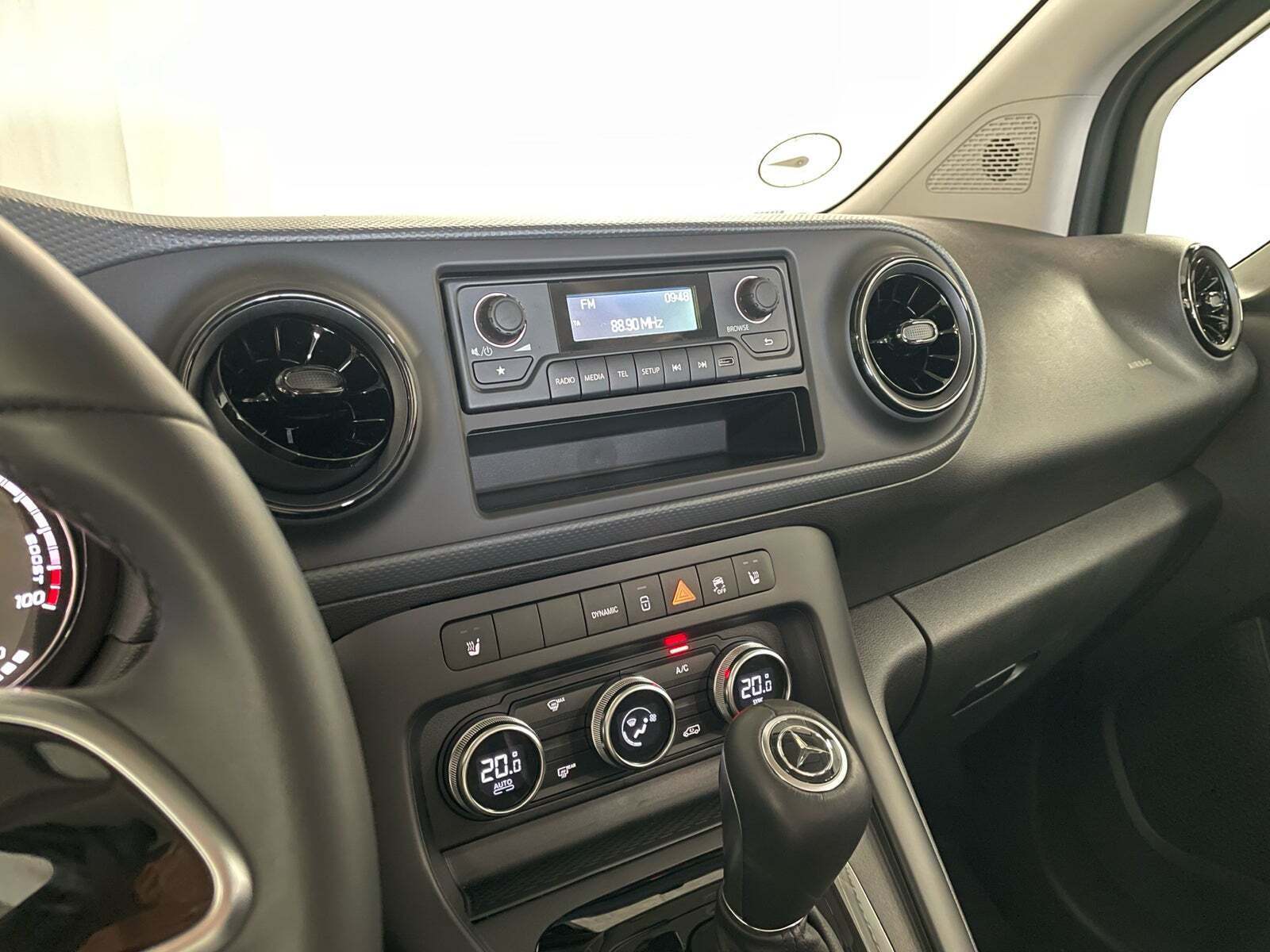 Sort Mercedes eCitan fra 2024