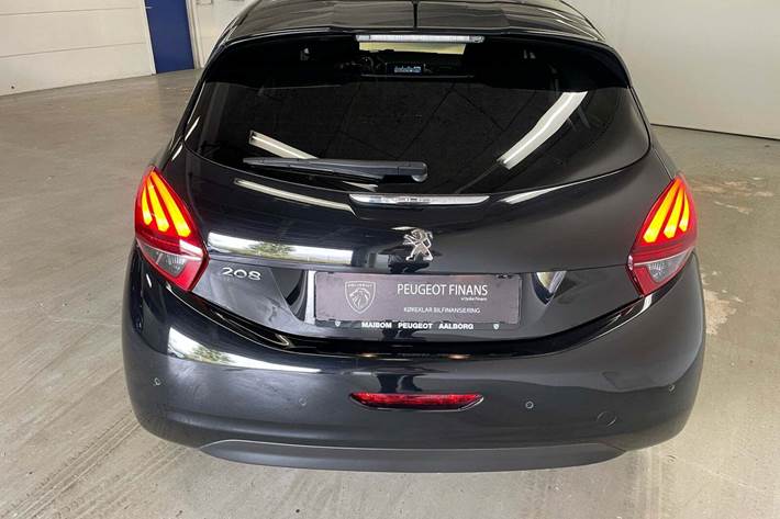 Sort Peugeot 208 fra 2019