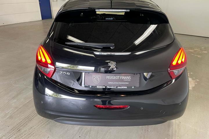 Sort Peugeot 208 fra 2019