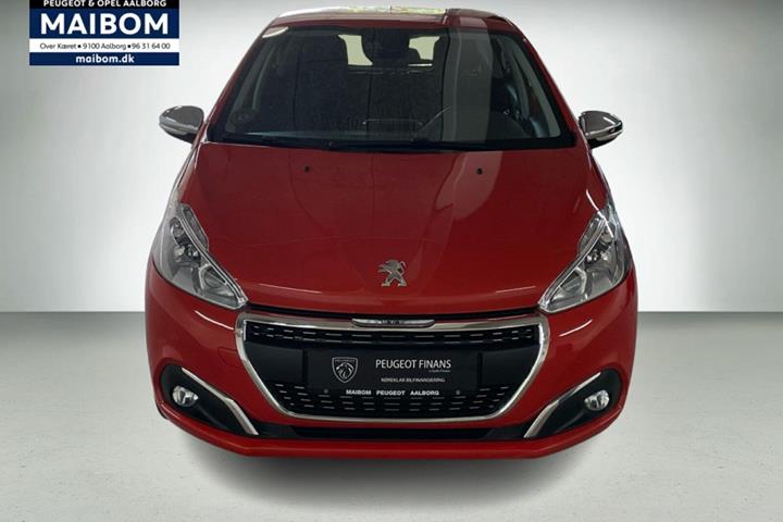 Orange Peugeot 208 fra 2018 set udefra