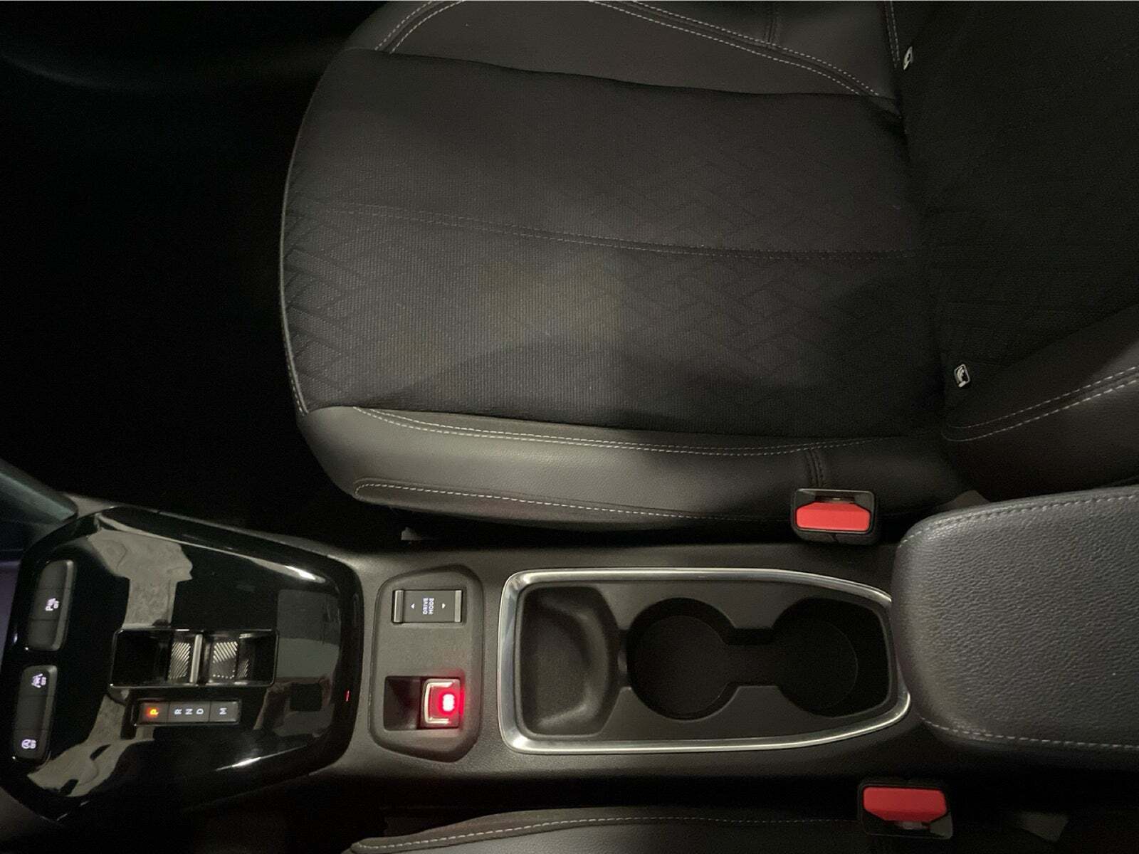 Rød Opel Corsa fra 2023