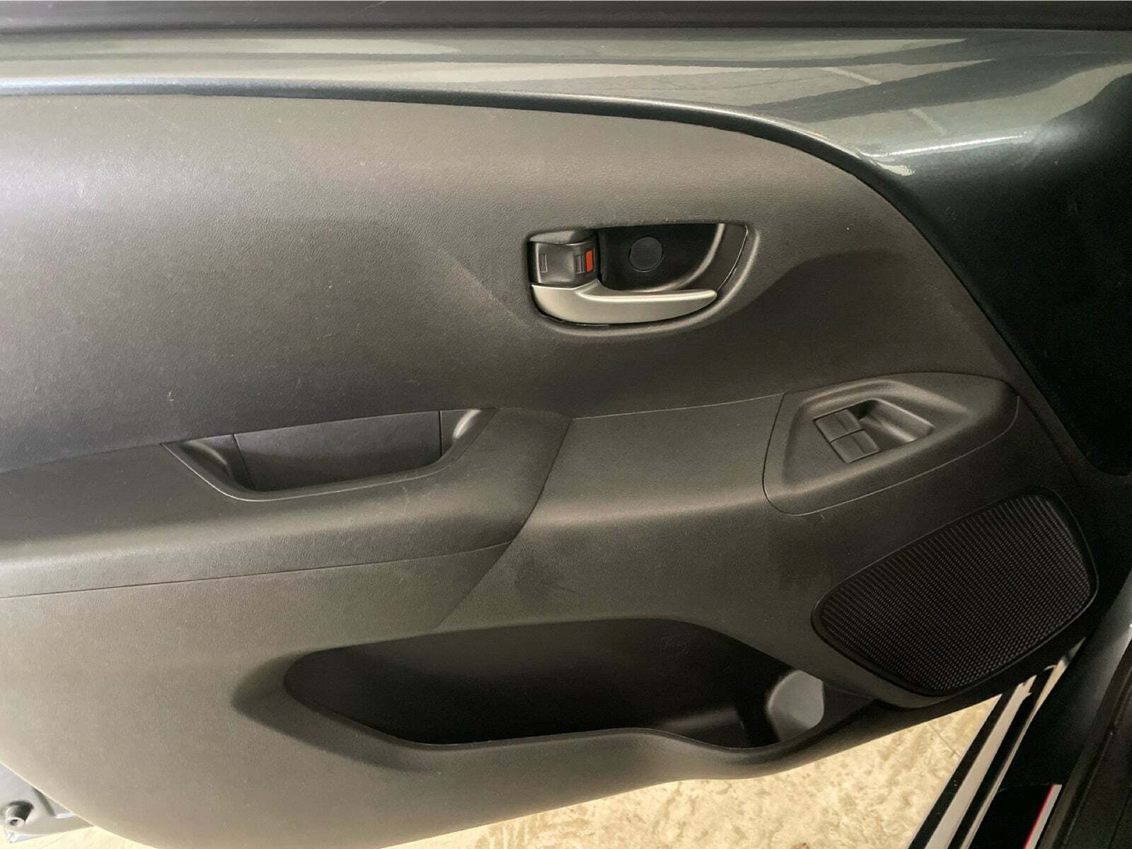 Sort Toyota Aygo fra 2020