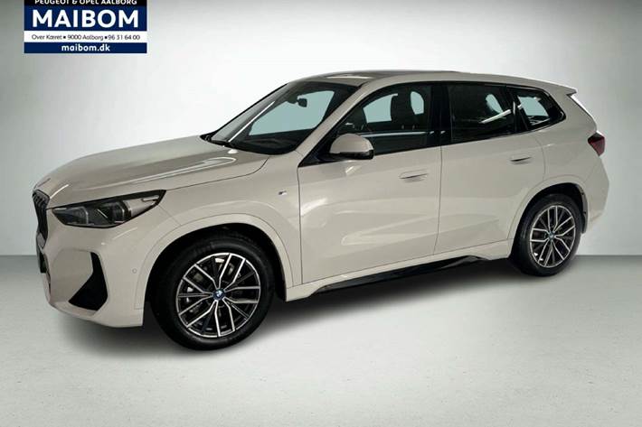 Hvid BMW iX1 fra 2023