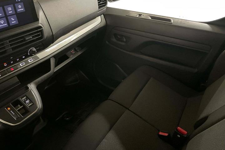 Hvid Toyota ProAce fra 2025
