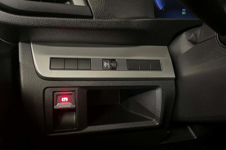 Hvid Toyota ProAce fra 2025