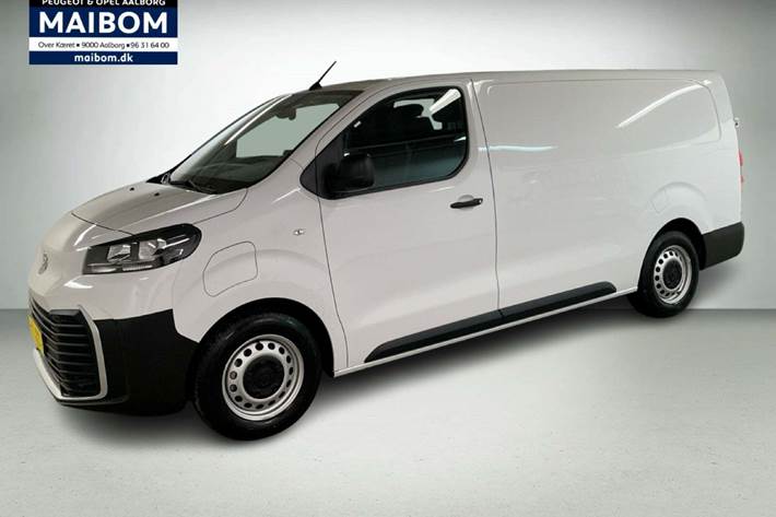 Hvid Toyota ProAce fra 2025