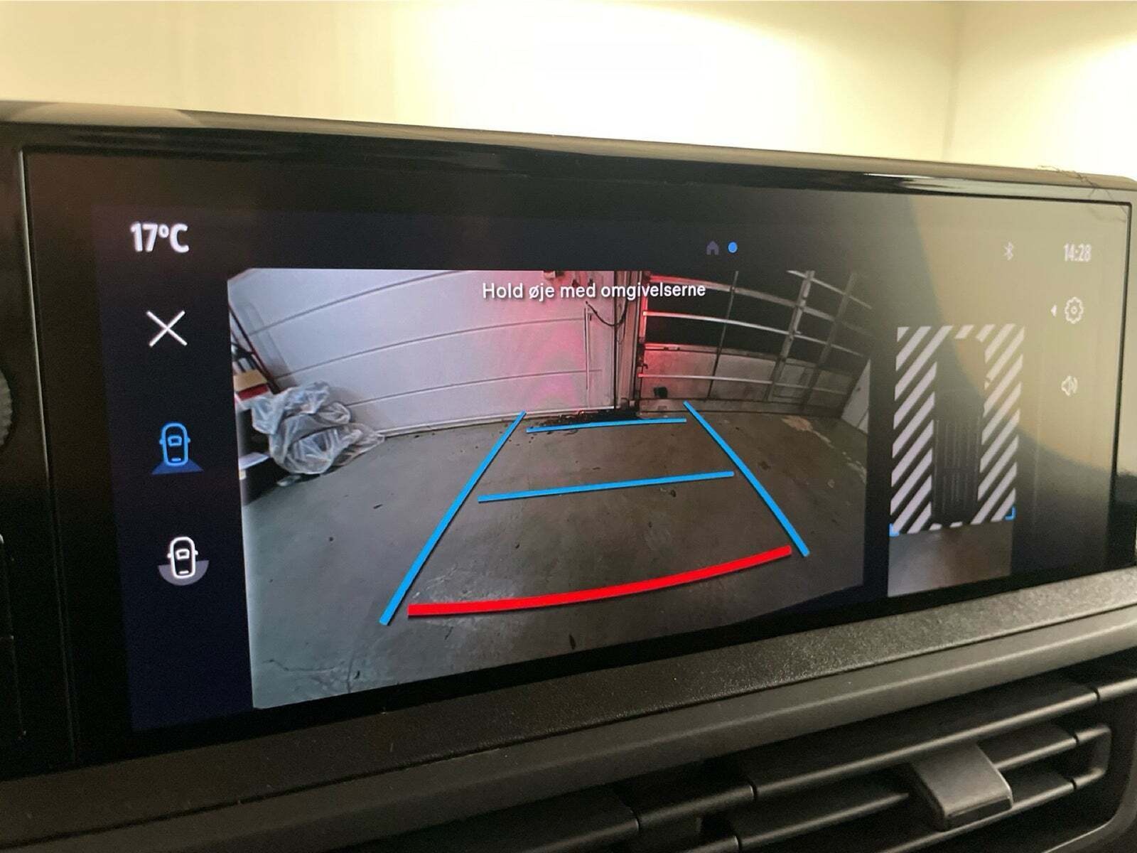 Hvid Toyota ProAce fra 2025