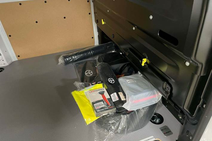 Hvid Toyota ProAce fra 2025