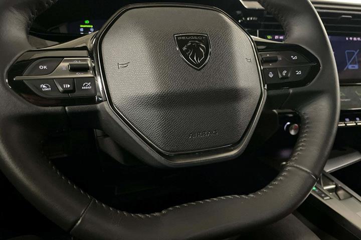 Hvid Peugeot 308 fra 2022