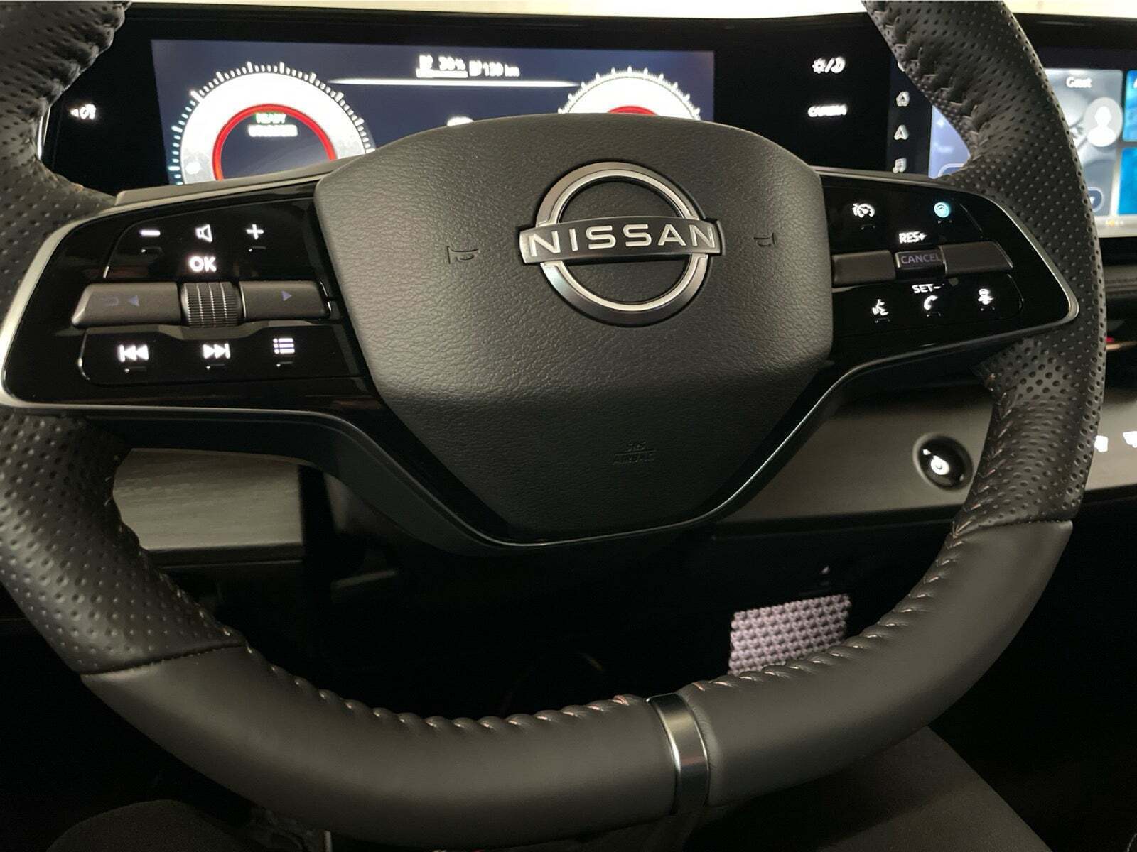 Sort Nissan Ariya fra 2025