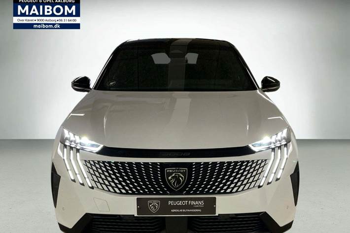 Hvid Peugeot e-3008 fra 2024