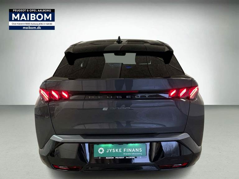 Peugeot e-3008 77 GT Pack