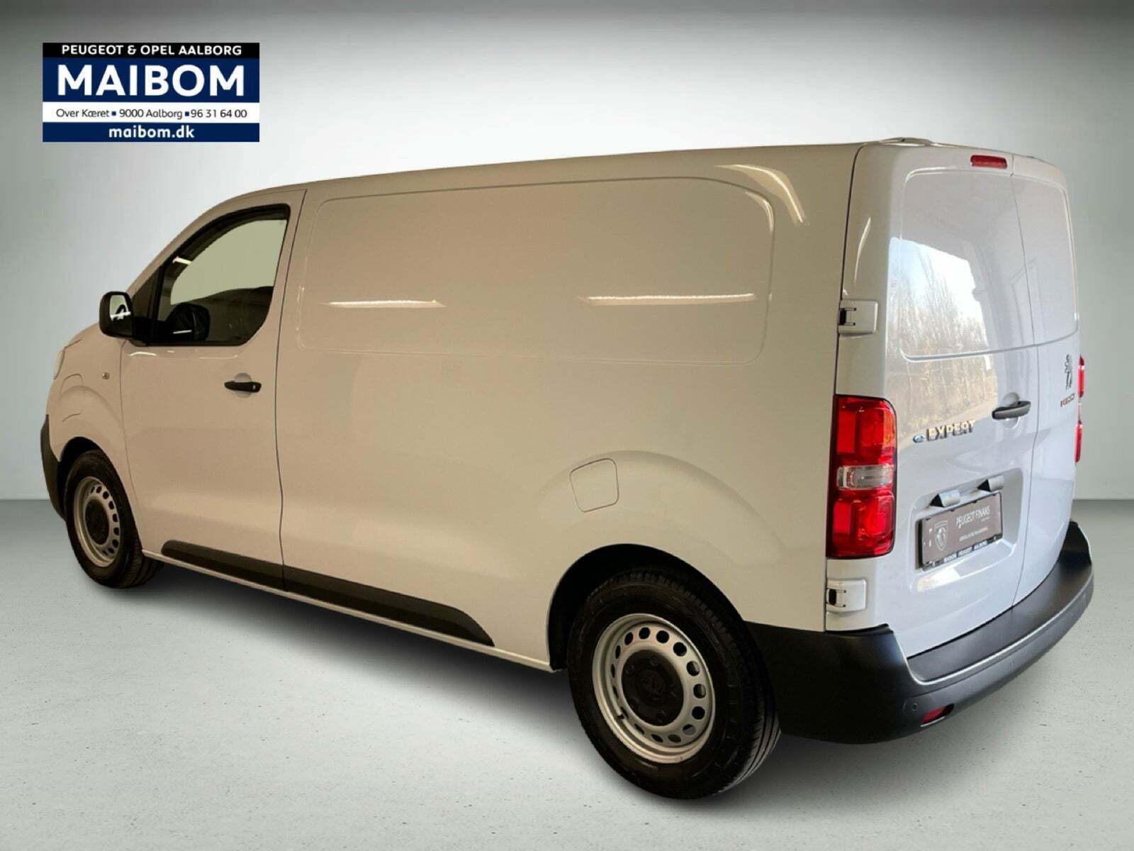 Peugeot e-Expert 75 L2 Plus Van