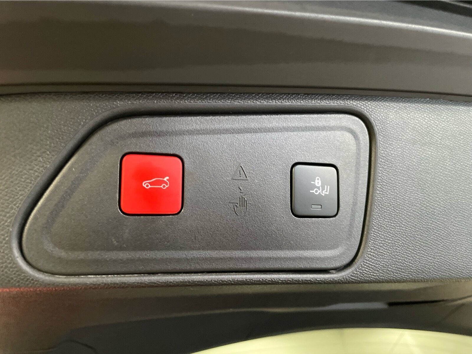 Hvid Peugeot 3008 fra 2020