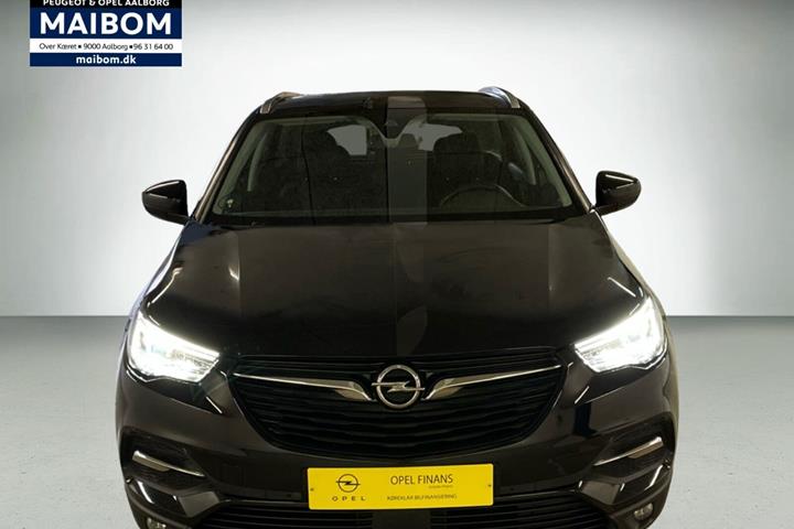 Sort Opel Grandland X fra 2020