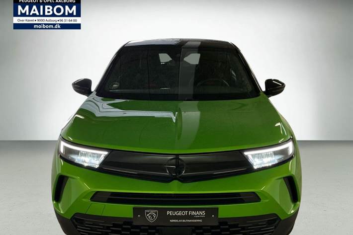 Grøn Opel Mokka-e fra 2023