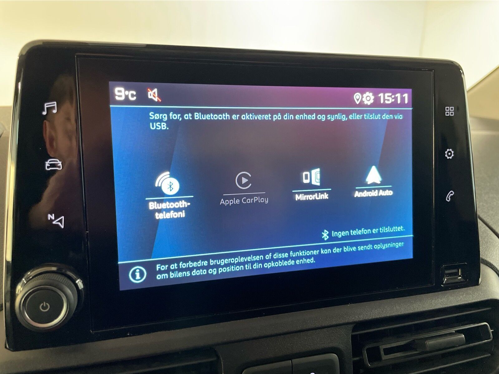 Hvid Peugeot Partner fra 2021