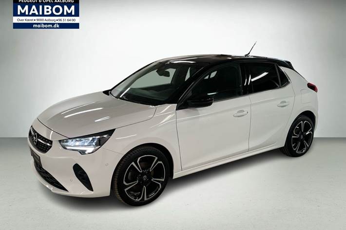 Hvid Opel Corsa fra 2023
