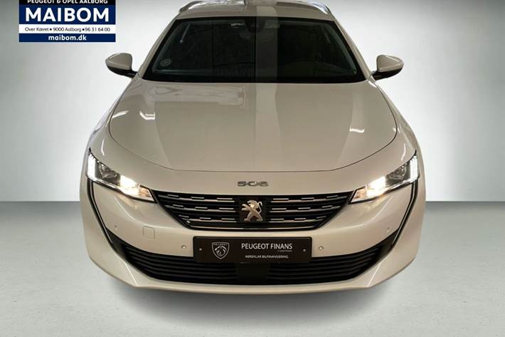 Hvid Peugeot 508 fra 2021