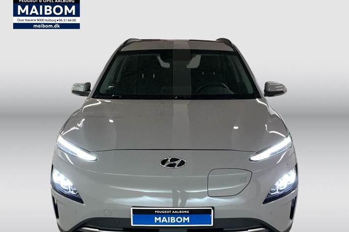 Beige Hyundai Kona fra 2021