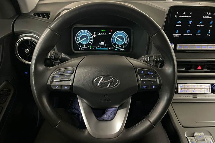 Beige Hyundai Kona fra 2021