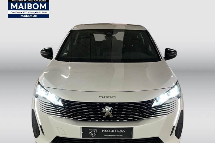 Hvid Peugeot 5008 fra 2024