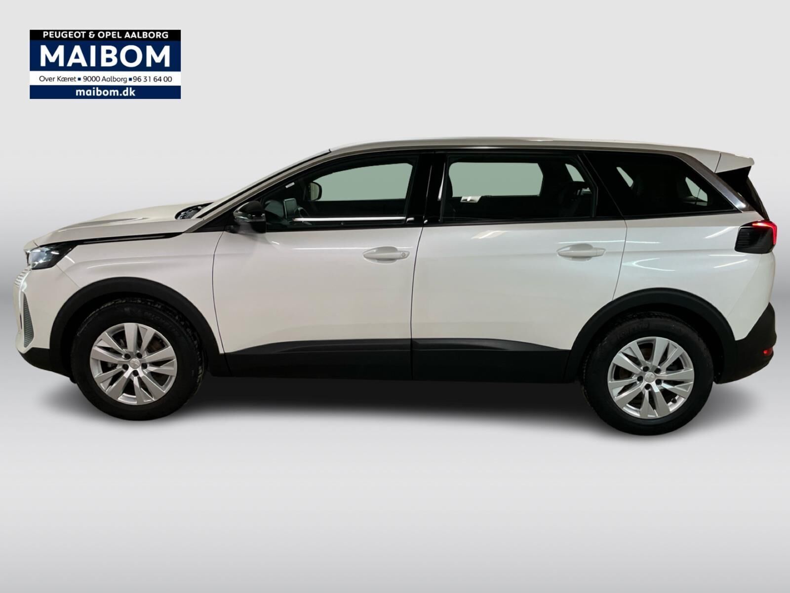 Hvid Peugeot 5008 fra 2024