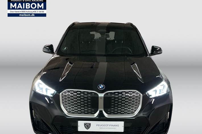 Sort BMW iX1 fra 2025