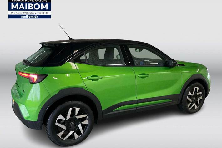 Grøn Opel Mokka-e fra 2023