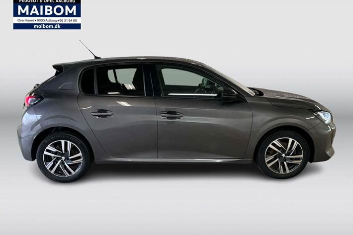 Grå Peugeot 208 fra 2023