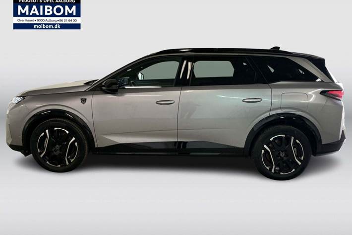 Sølv Peugeot e-5008 fra 2025