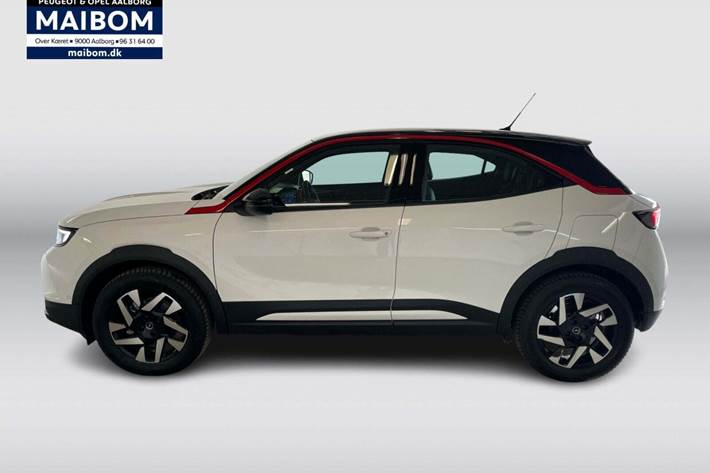 Hvid Opel Mokka-e fra 2023