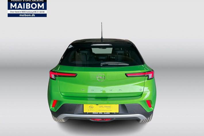 Grøn Opel Mokka-e fra 2023