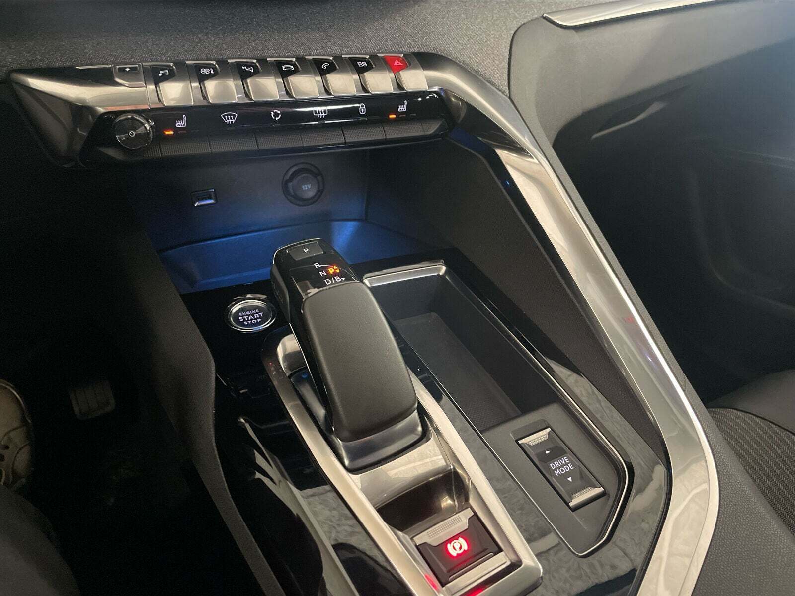 Sort Peugeot 3008 fra 2021