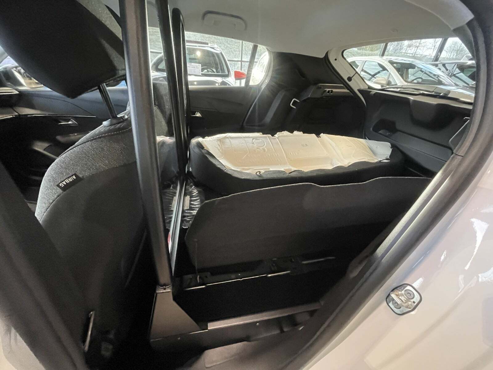 Peugeot 208 1,2 PureTech 100 Allure+ Van