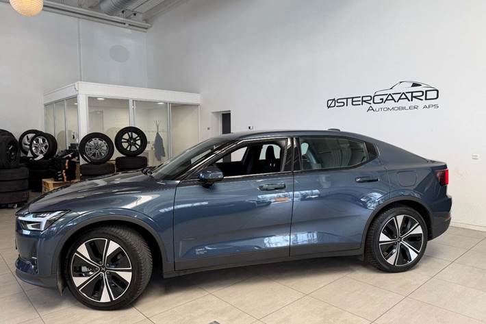 Blå Polestar 2 fra 2023