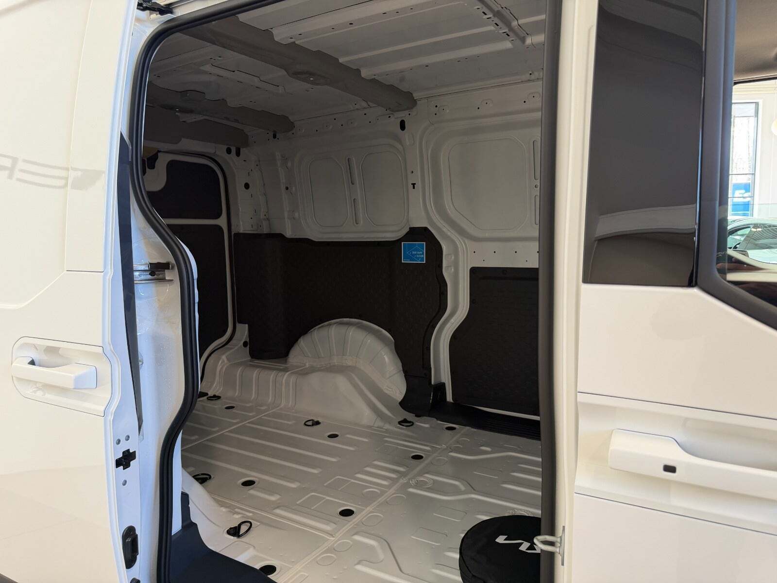 Hvid Kia PV5 fra 2026