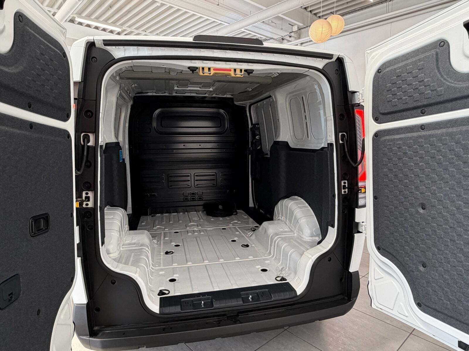 Kia PV5 71 Long Range Work