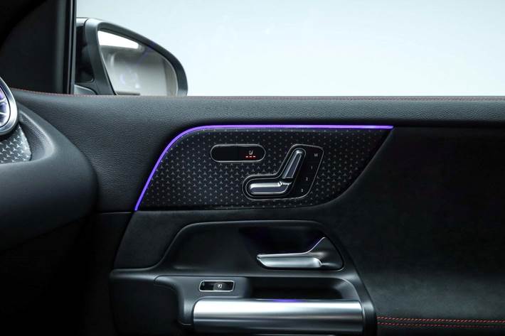 Sort Mercedes EQA250+ fra 2026