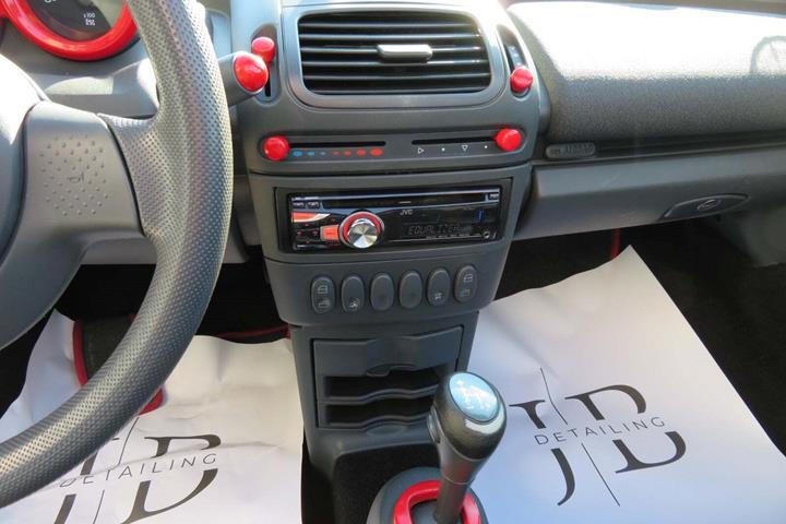 Sort Smart Roadster fra 2006 set indefra