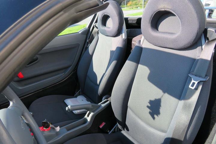 Sort Smart Roadster fra 2006 set indefra