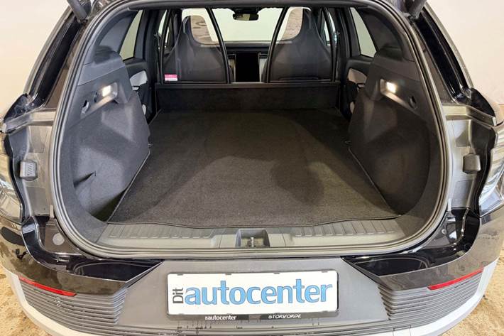 Sort Ford Explorer fra 2024