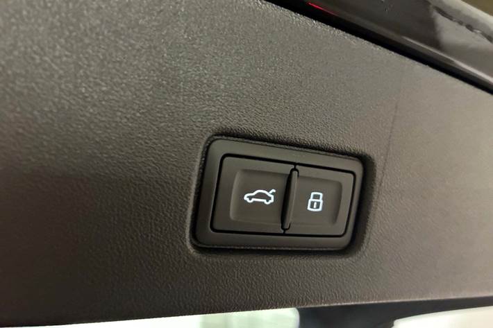 Sort Audi Q4 e-tron fra 2024