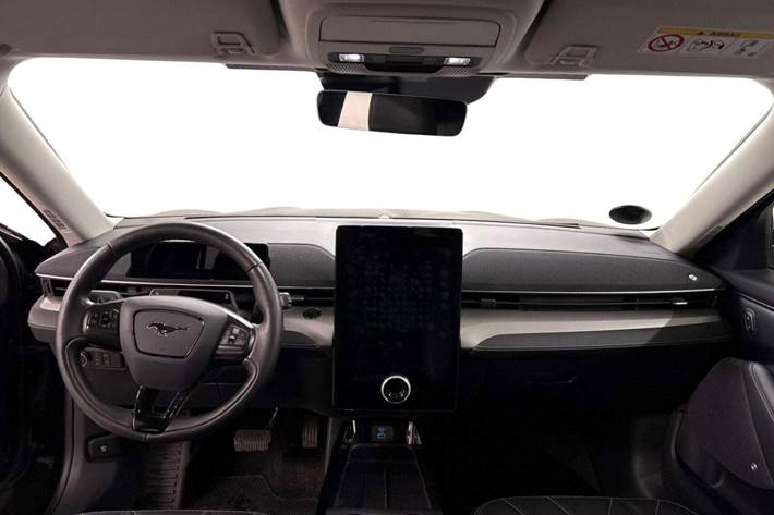 Sort Ford Mustang Mach-E fra 2021